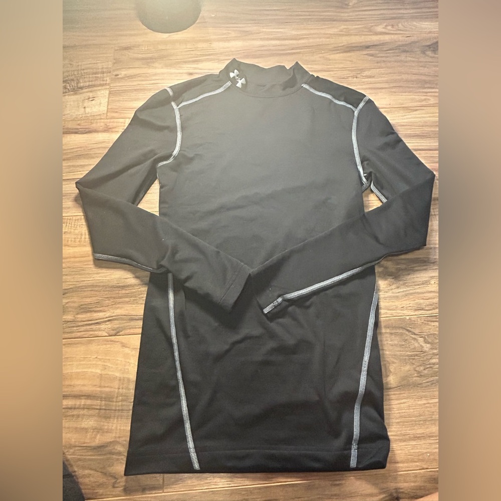 * 🤑💰🤑 3/$10.00 budle item 🤑💰🤑 Women’s Tight Under Armour Compression Longsleeve